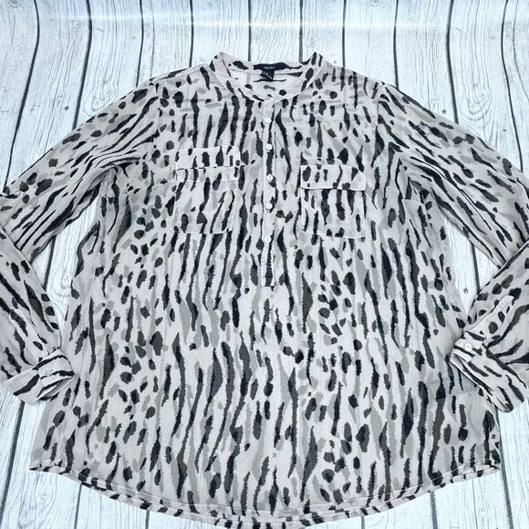 Women’s Rue 21 Animal Print Top Size Medium - Picture 1 of 3